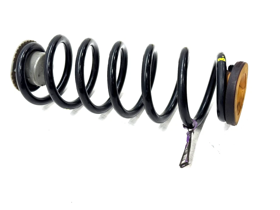 2014–2020 JEEP CHEROKEE REAR LEFT DRIVER SIDE COIL SPRING OEM 68157880AB - Image 2 of 4