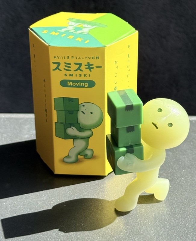 Smiski Moving Series Carrying Boxes Figure Glow in the Dark w/ Box 