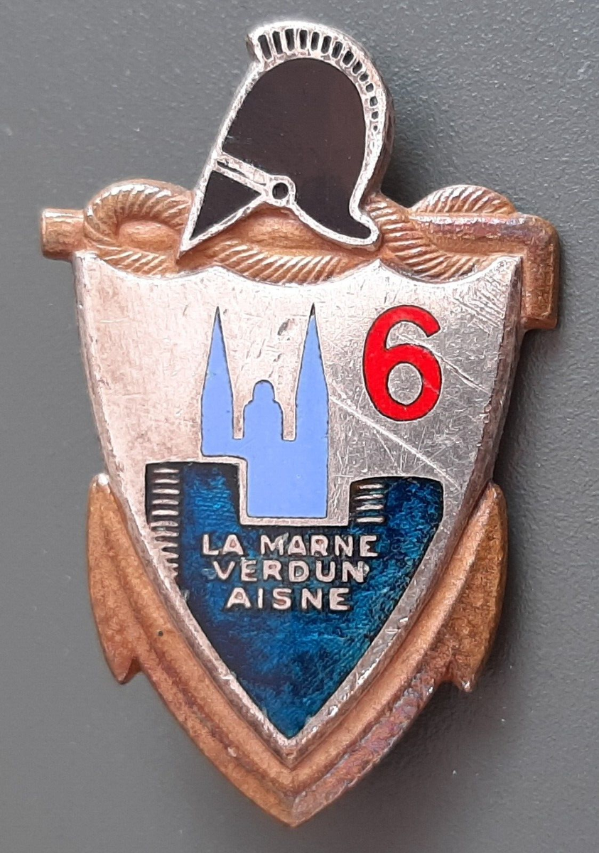 Insigne Les Brigadiers-chef du 54° R.A. Taz