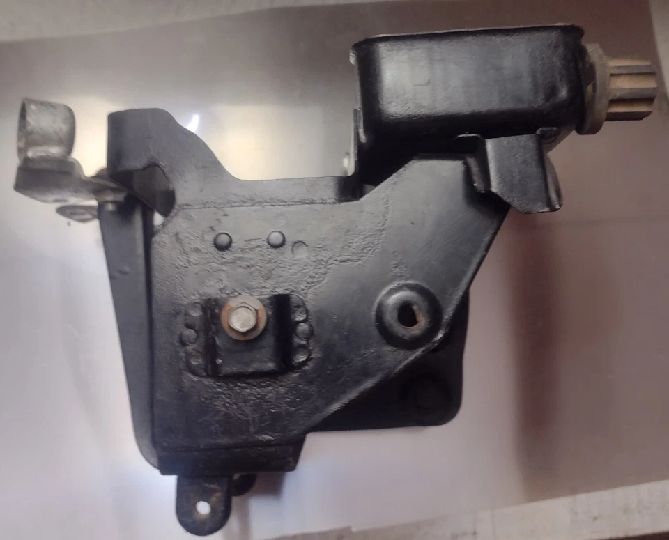 1972 年雅马哈 XS2 xs650 电池盒组件 — 第 2/4 张图片