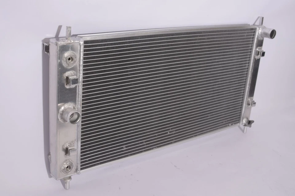 Radiador TODO de alumínio para 04-10 Chevy Malibu Pontiac G6 Saturn Aura HPR909 - Imagem 2 de 4