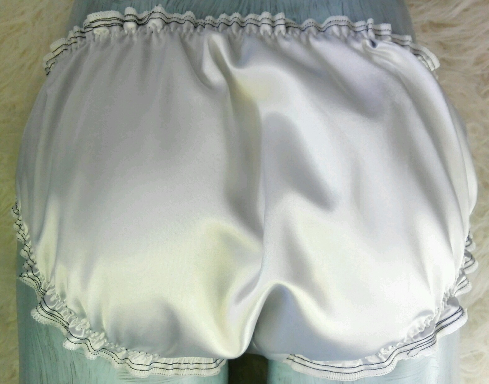 Picture 2 of 4