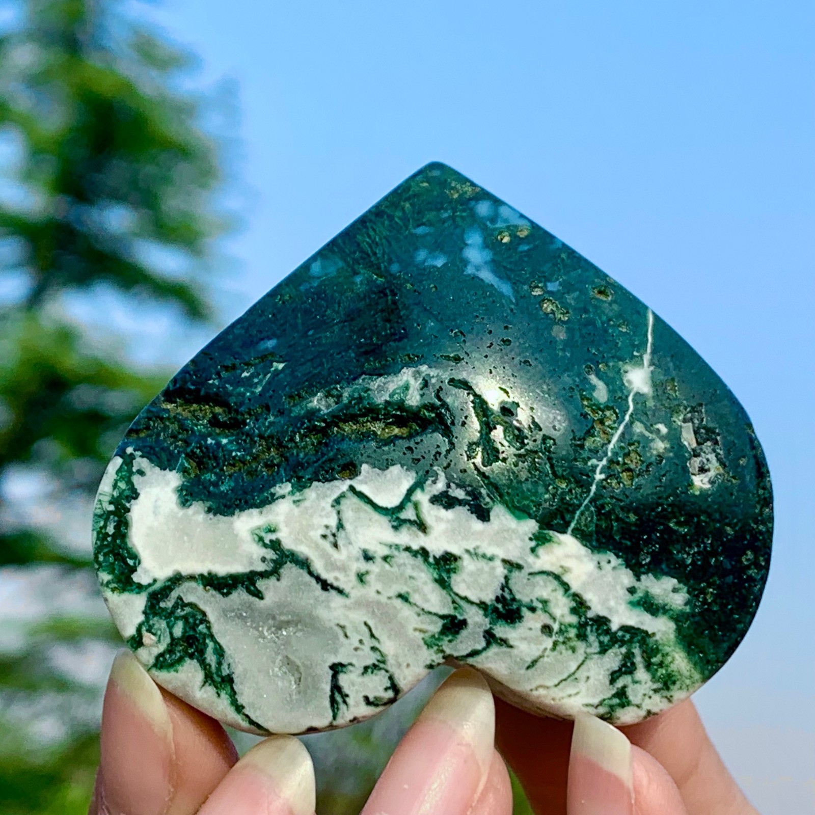 104G Natural Moss Agate Hand Carved Heart-shaped Crystal Quartz Decor Healing