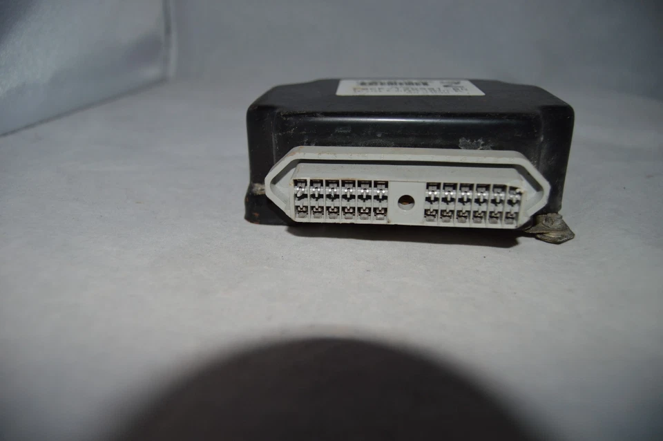 MÓDULO DE CONTROL DE POTENCIA FORD ESCORT 1998 1999 2000 2001 2002 F8CF-12B577-BC OEM Foto 2 de 3