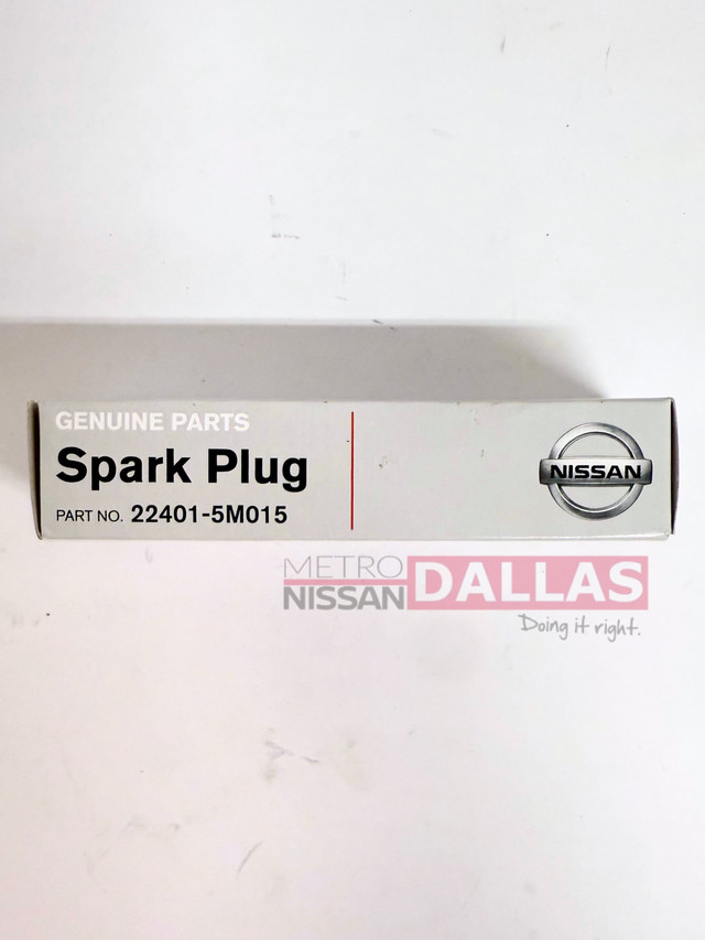 Genuine Nissan Spark Plug 22401-5M015