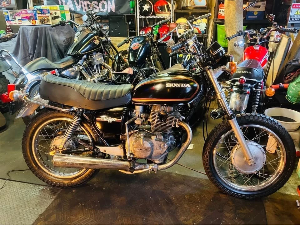 Honda: CB - Image 2 of 4