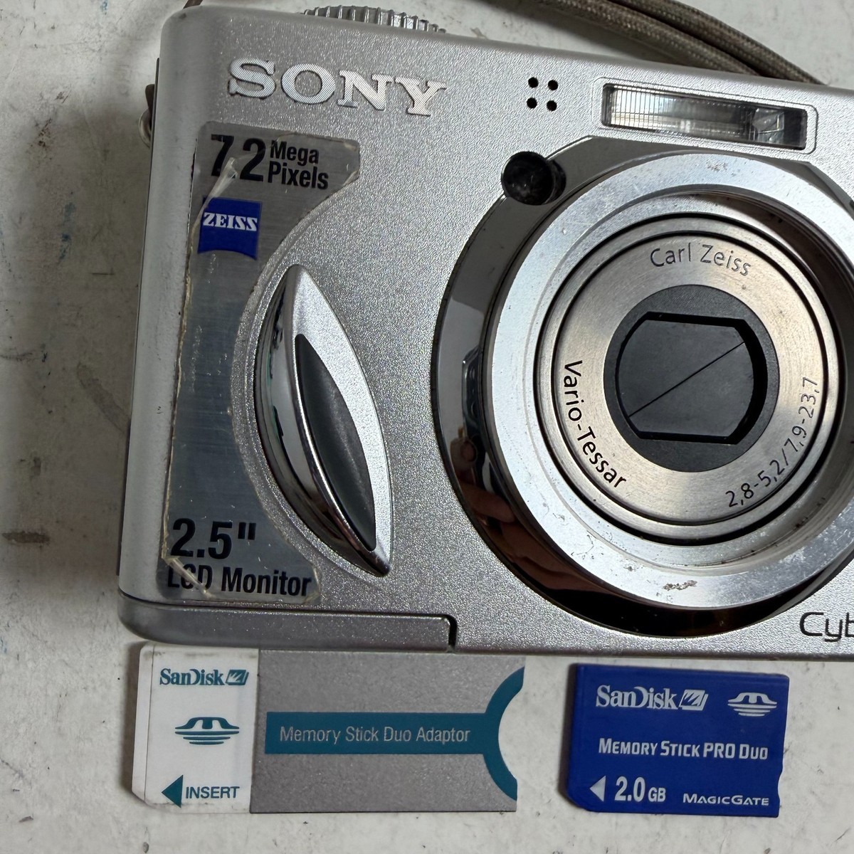 Sony Cyber-shot DSC-W7 7.2MP 2.5