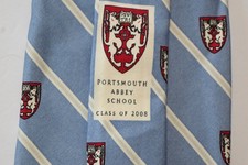 VINEYARD VINES COLLECTION "SCHOOL" BLUE SILK MEN'S Neck Tie W: 3 3/4" BY L:60"