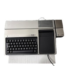 Vintage Texas Instruments TI-99/4A Home Computer PHCOO4A e sintetizzatore vocale