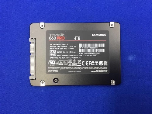 Samsung 860 Pro MZ-76P4T0 4TB 2.5 Zoll SATA III Interner SSD Schwarz