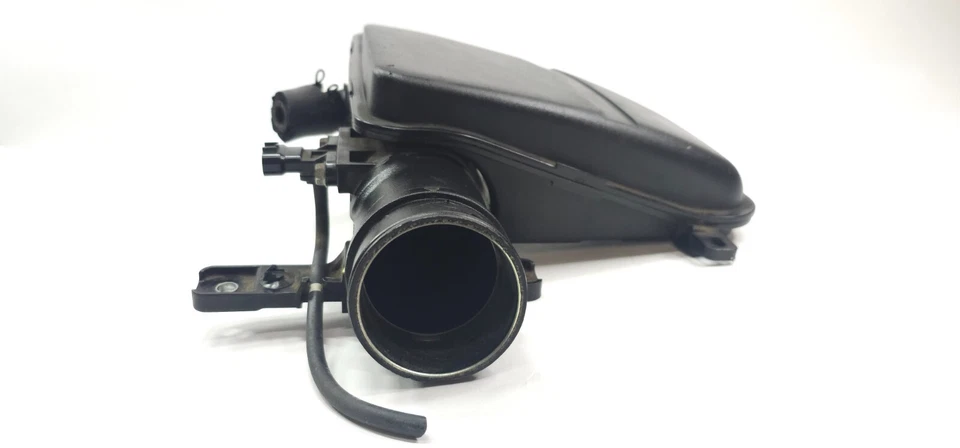 Резонатор воздухозаборника 2005-2010 Toyota Tacoma 17861-75090 - Изображение 2 из 4