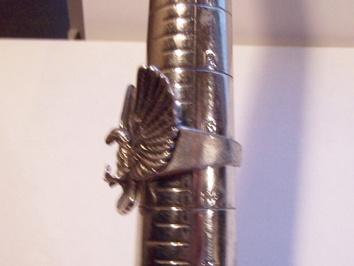Vintage large Eagle Ring wings out figure talons size 13 1/4 - Picture 3 of 6