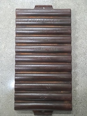 E Bread 11-Stick Pan, Wagner Ware, Sidney Ohio Very Rare Diamond Mark