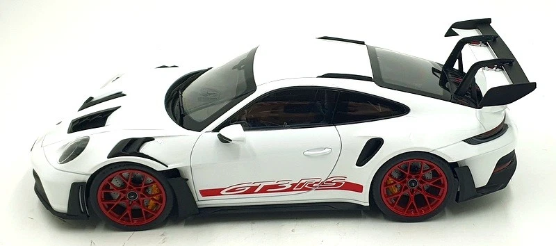 Norev 1/12 Scale 127530 - 2022 Porsche 911 GT3 RS - White and Pyro Red - Image 4 of 4