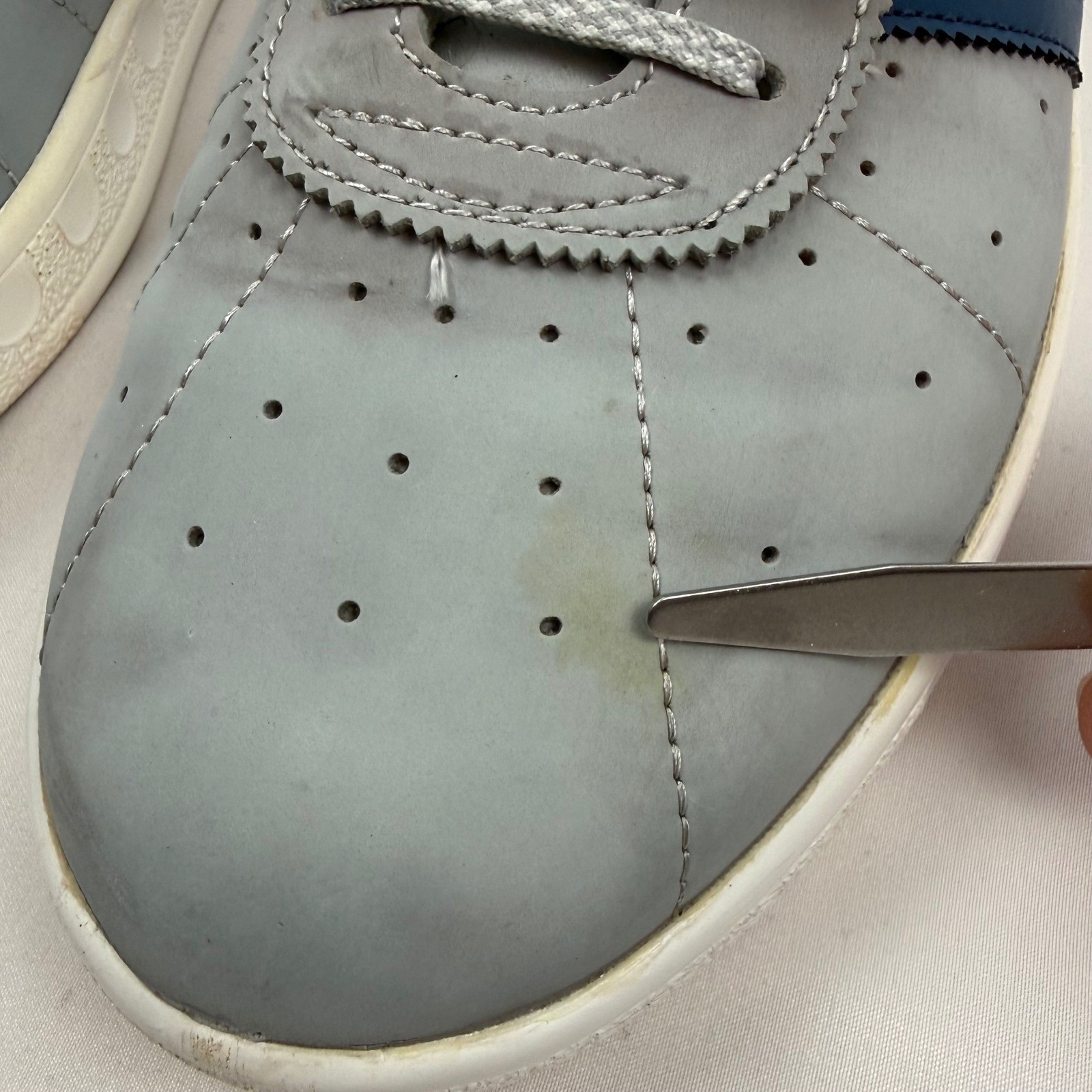 Adidas Munchen Prost Oktoberfest Grey Navy Red Sneakers Men Size 10 BY9805 thumbnail 14