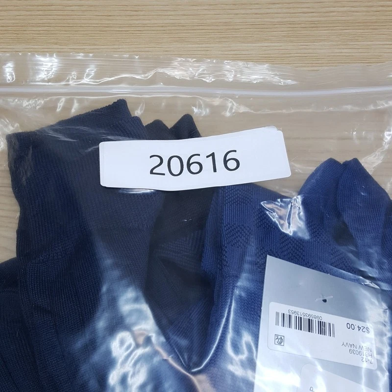 Paquete de 3 calcetines de vestir PERRY ELLIS azul marino acanalados a cuadros en zigzag de nailon elásticos Foto 4 de 4