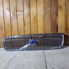 Calandre Volvo V70