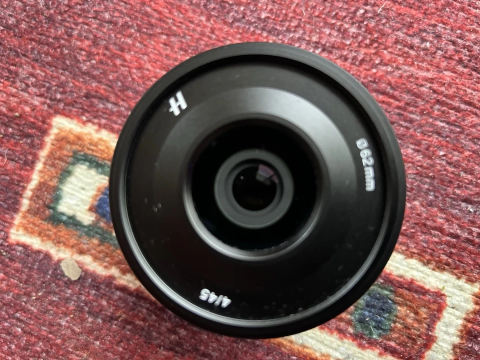 Cámara digital Hassleblad X1D con cargador de batería probada funcionando excelente. Foto 4 de 4