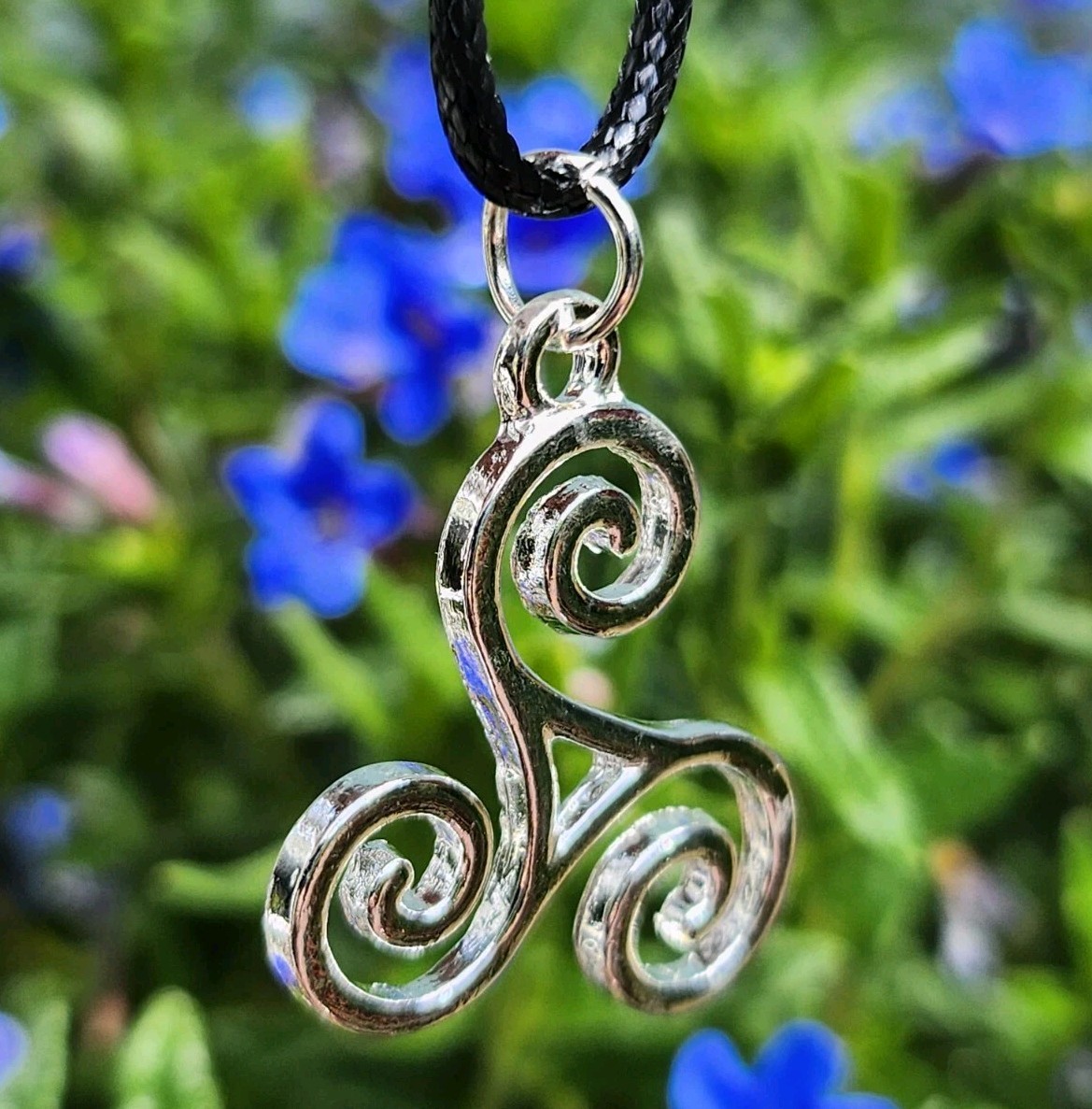 Collier Pendentif Triskèle Celtique, Symbole Triskelion, étain Argenté, 46cm