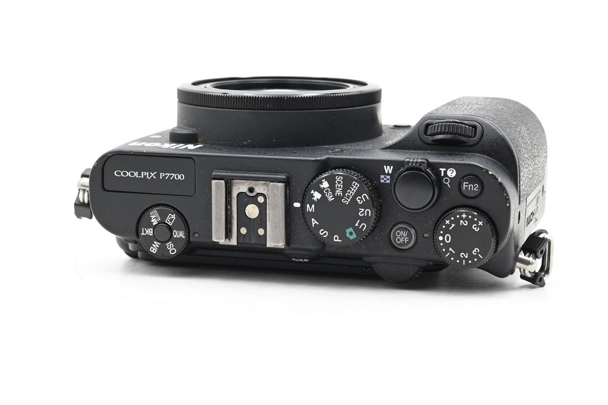 Nikon Coolpix P7700 12.2MP Digital Camera w/7.1x Zoom [Parts