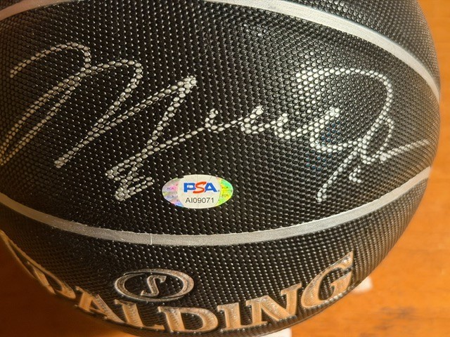 Michael Jordan Autograph PSA Auto Signed Basketball view 7