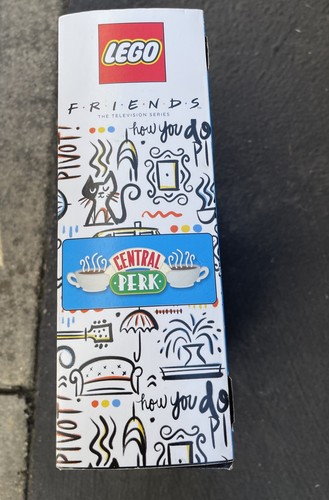 SEALED Lego Ideas 21319 Friends Central Perk Set TV Cafe Television Series Show - Picture 2 of 4