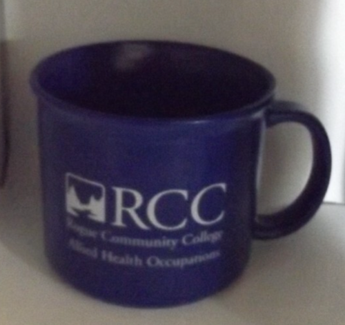 Taza de café vintage Rogue Valley Credit Union Rogue Valley Community College, - Imagen 2 de 6