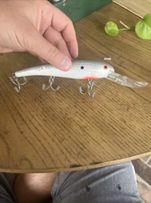 1 Used Vintage MANN’S S25+ CRANKBAIT FISHING LURE 8" DEEP DIVER 1.75oz