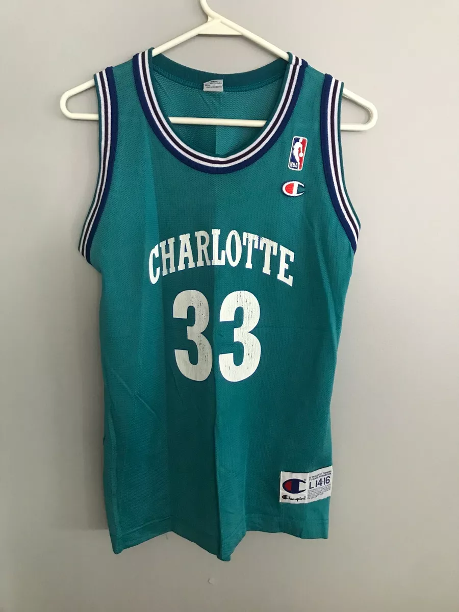 Maillot femme vintage Champion Charlotte Hornets Alonzo Mourning 33 taille L14