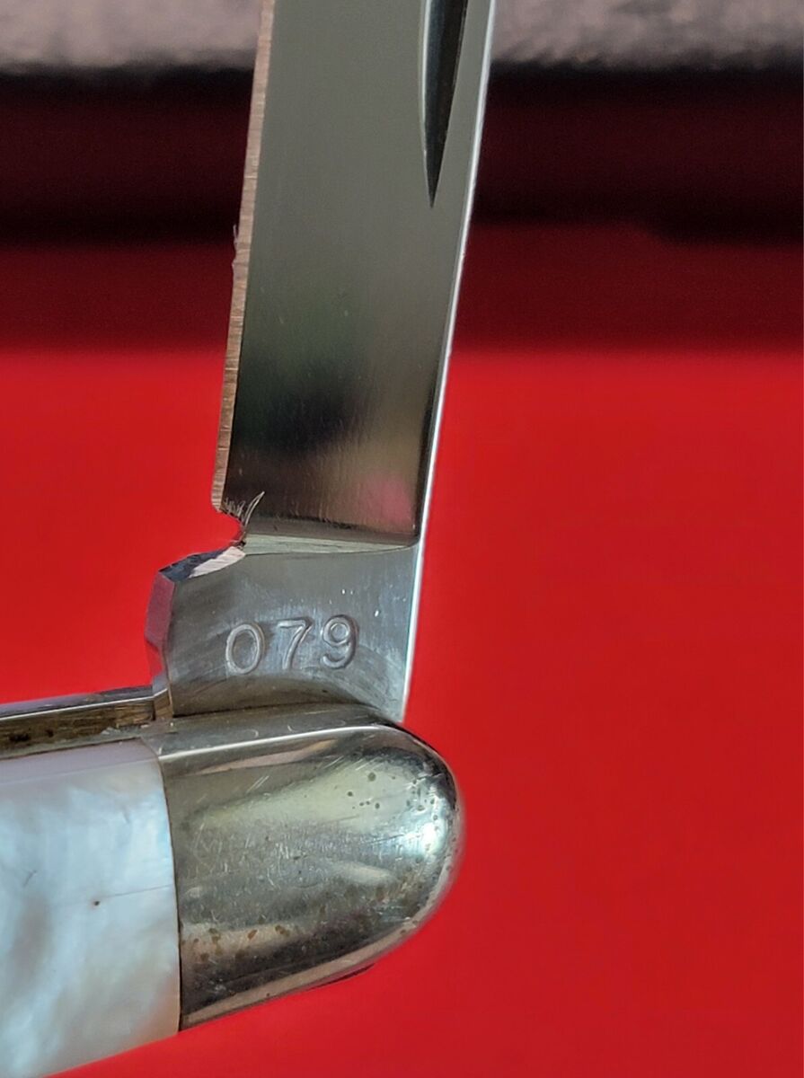 Case XX 079 Worlds Fair 1982 Mother of Pearl 2 Blade Knife Case XX 079 Worlds Fair 1982 Mother of Pearl 2 Blade Knife