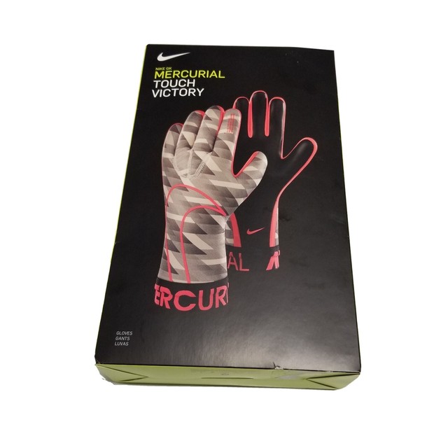 nike youth soccer gloves