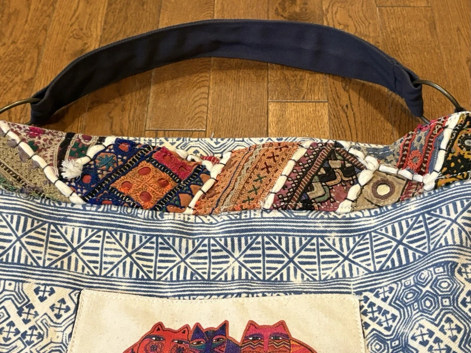 Laurel Burch Heal Hearts Embrace Spirits Canvas Embroidered Cats Mid Size Tote - Image 3 of 4