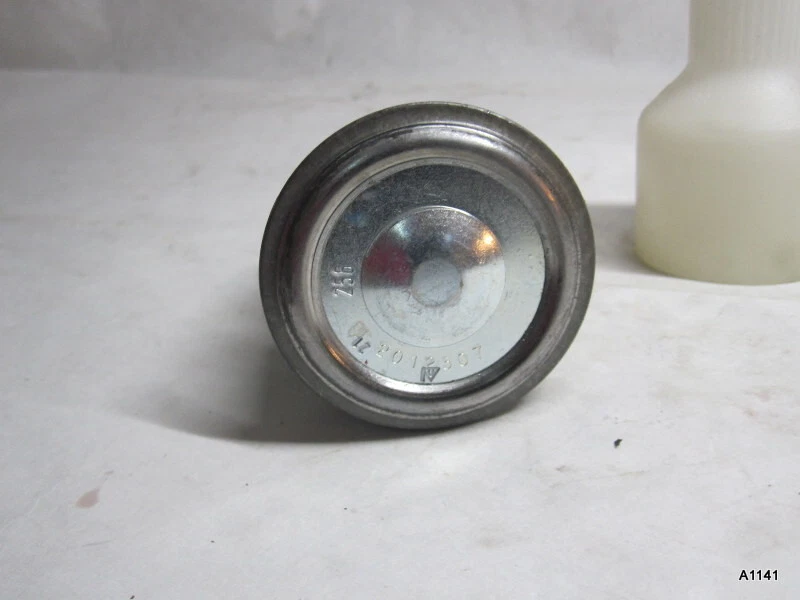 Rótula inferior delantera Ford F350 F250 2008-2020 4x4 Super Duty Foto 3 de 4