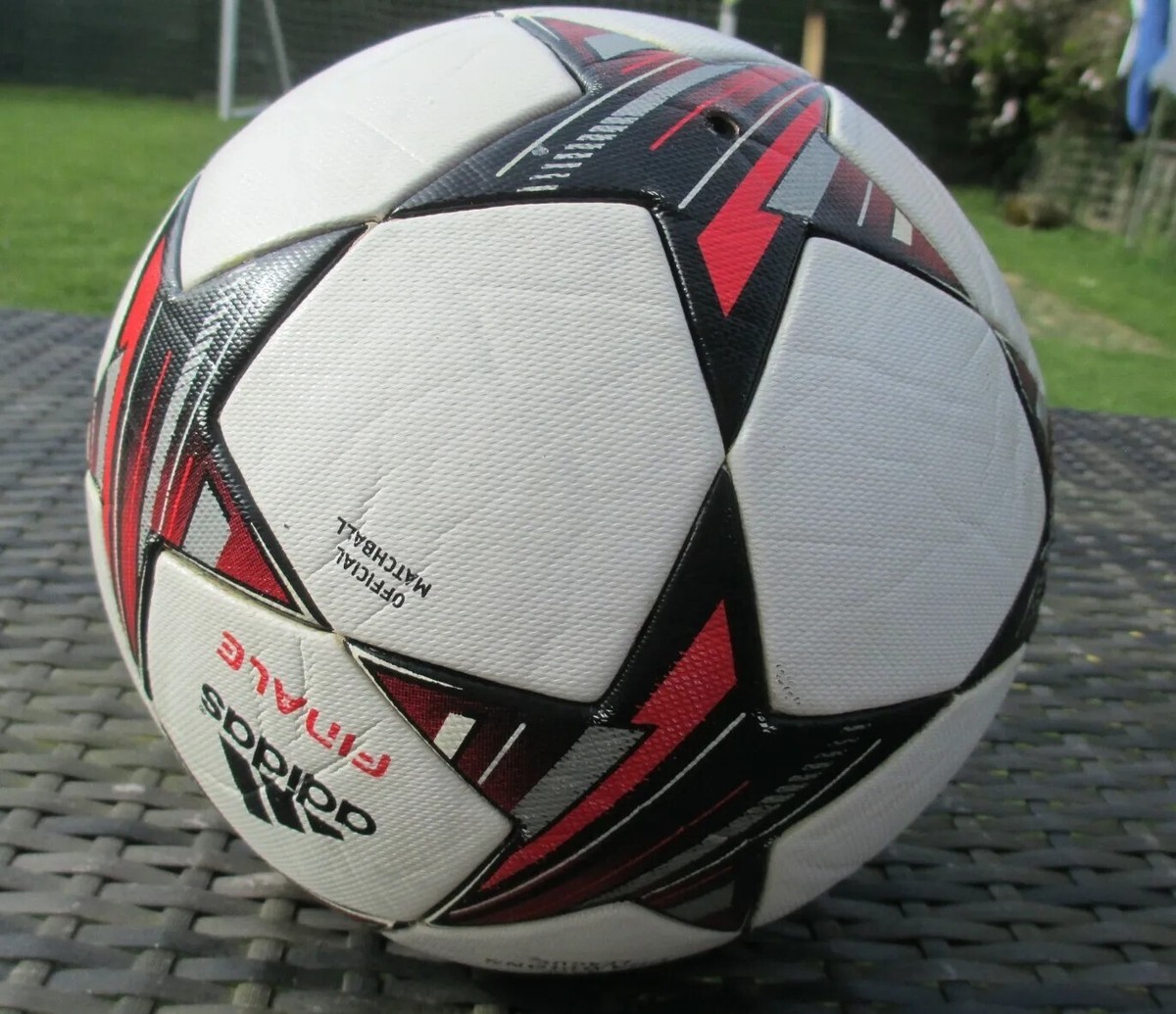 Adidas UEFA Champions League 2013/14 Finale 13 Official Adidas UEFA Champions League 2013/14 Finale 13 Official