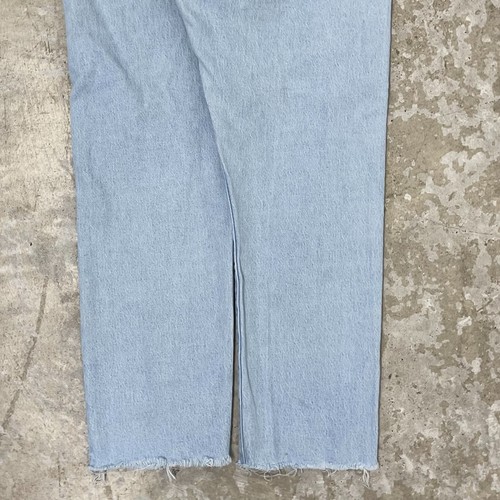 Levis 501 Jeans Womens 31 Pants Button Fly Light Ankle Denim Raw Hem Fits 31x26 - Picture 7 of 18