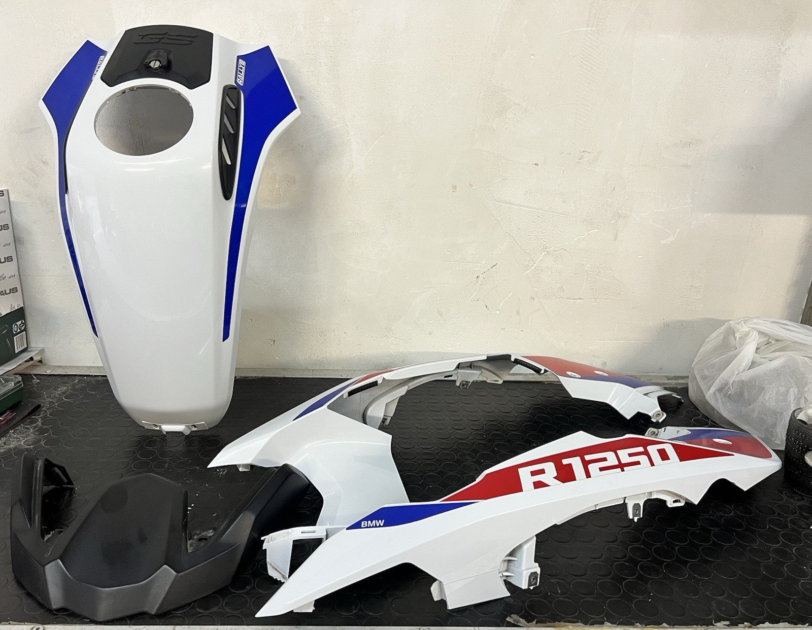Carena Becco Coperchio Serbatoio Puntale 1250 gs Rally 2021/2024 Adventure.