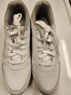 Slazenger Classic Ladies Trainer NWOT Size -US 7 - UK - 5 - Wh / Silver
