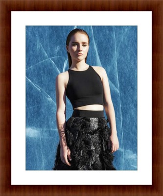 Kaitlyn Dever 5 x 7 Candid Color Unframed Photograph Collectable Print
