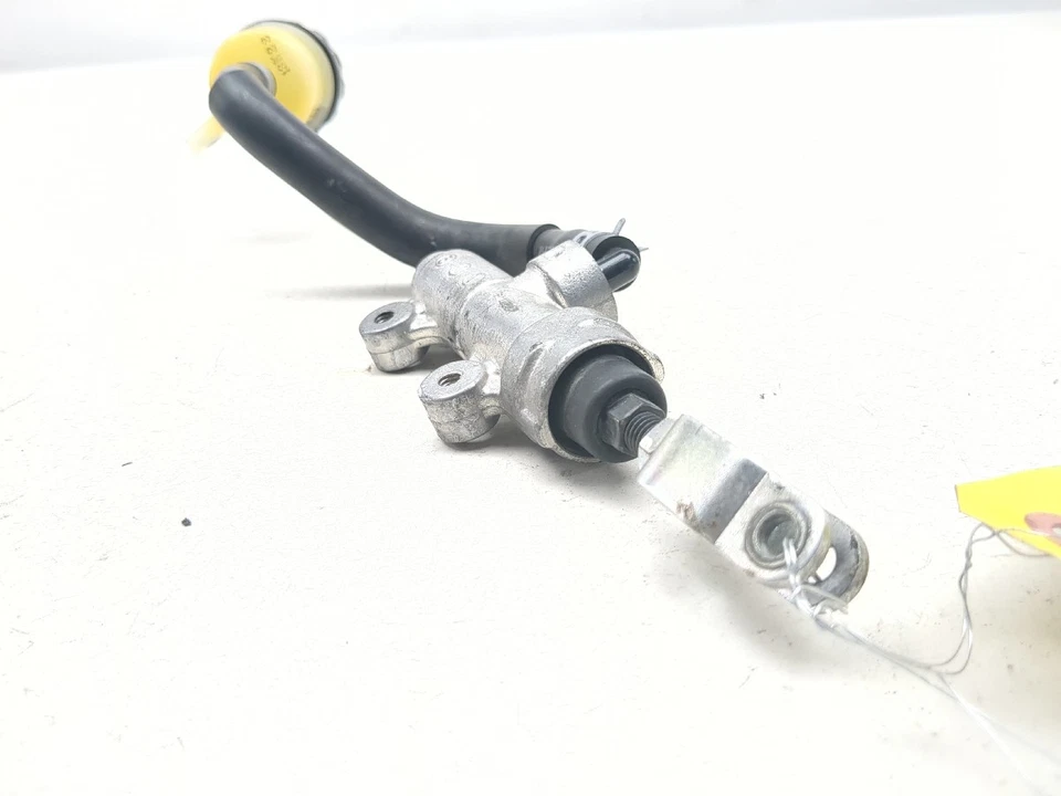 Cilindro maestro freno trasero Suzuki GSXR 1000 09-16 Foto 2 de 4