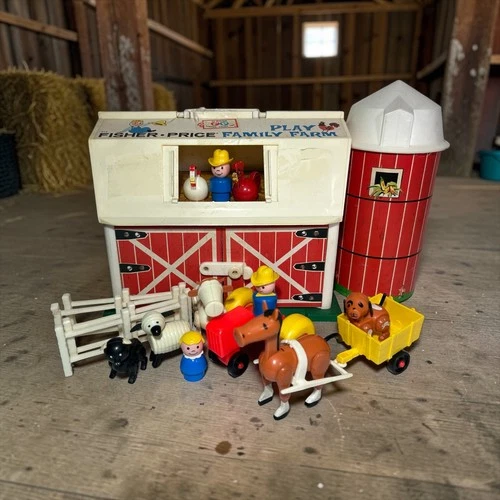 VTG Fisher Price LITTLE PEOPLE Farm WOOD Barn Silo Animals Fences Tractor