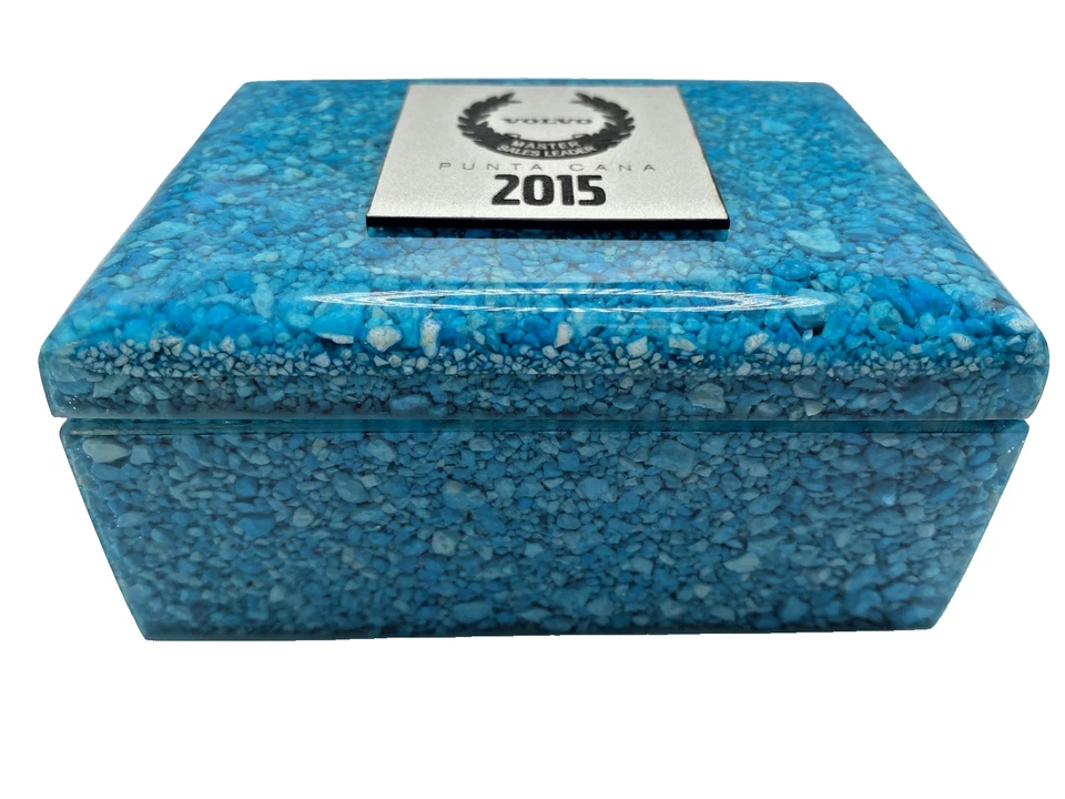 '15 Volvo Master Sales leader Award Dominican Republic Punta Cana Blue cedar Box - Image 3 of 4