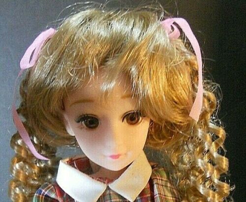 Old Store Stock Doll Wig Blonde Size 8 10/11/22 - Foto 3 di 6