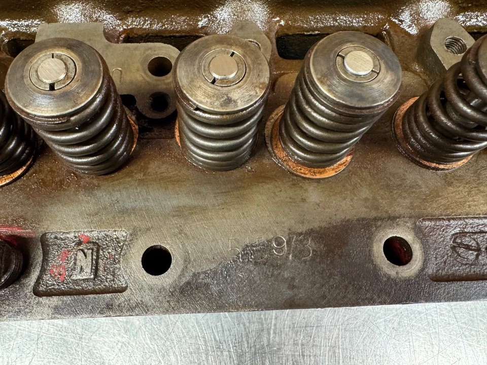 Triumph Spitfire MK3 • Culata de motor original 1300, #515973. Usado. T8332 Foto 2 de 4