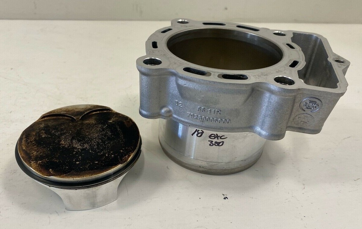 2017-2019 KTM 350 EXCF Cylinder & Piston OEM 79230138000 SXF Husky 