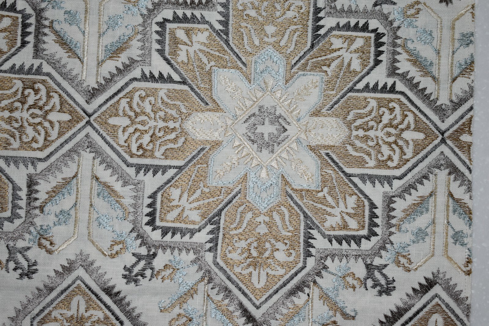 Picture 4 of 12