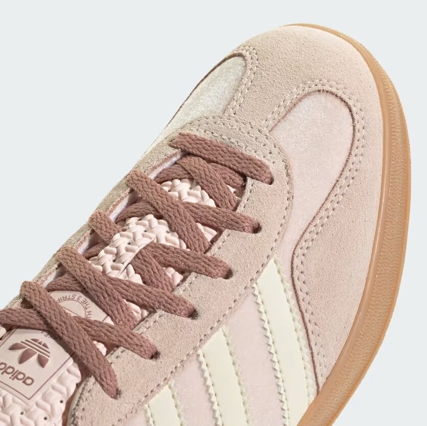 New Adidas Women's Gazelle Indoor Velvet Shoes - Wonder