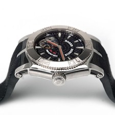 Preços baixos em Roger Dubuis Luxury Rubber Band Wristwatches