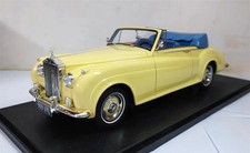 1960 Rolls Royce Silver Cloud Cabriolet Open Top Cream in 1:18 scale