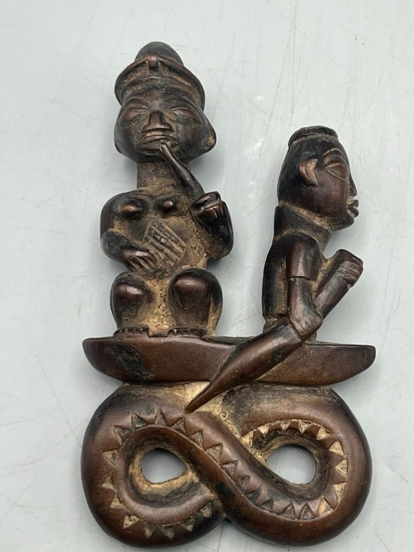 Ornement-crochet, Punu-Lumbo, Gabon