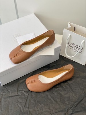Maison Margiela Tabi Flats | Women's Split-Toe Leather Shoes EU